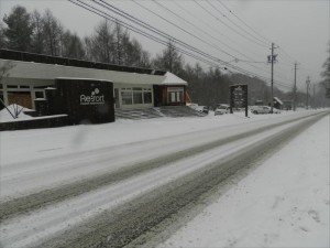 皆既月食後の大雪in信州蓼科エリア別荘地