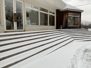 20201214リゾートメンテナンス雪①