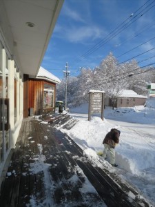 20210125リゾートメンテナンス雪①