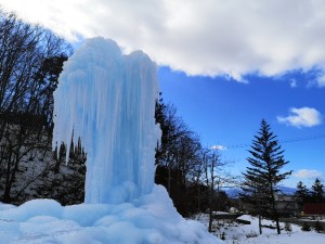 氷柱～茅野市小斉の湯～