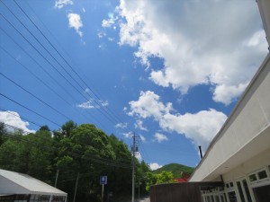 20220609蓼科エリア青空2