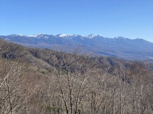 雪化粧した山々2